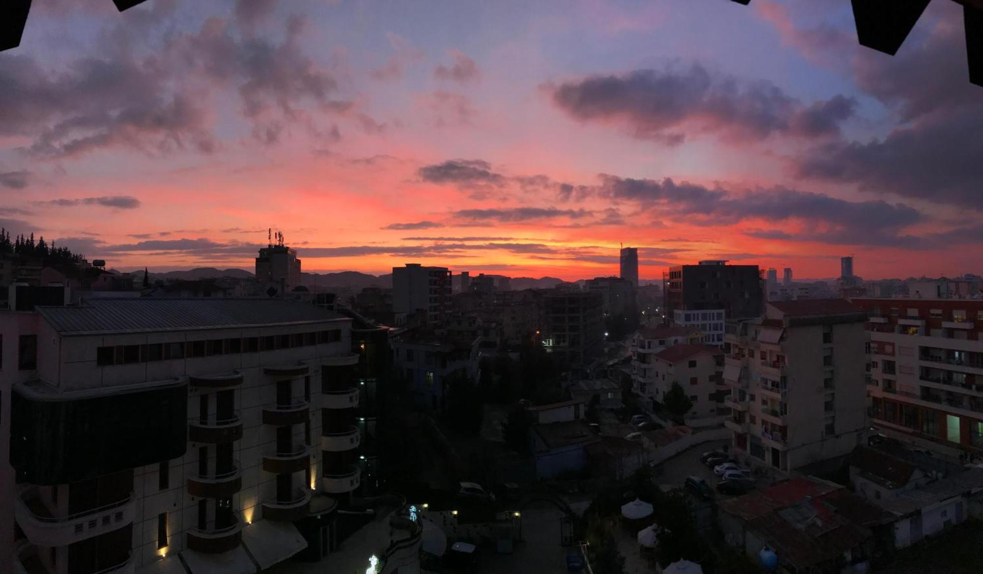 Skyview Oasis Premium Tirana